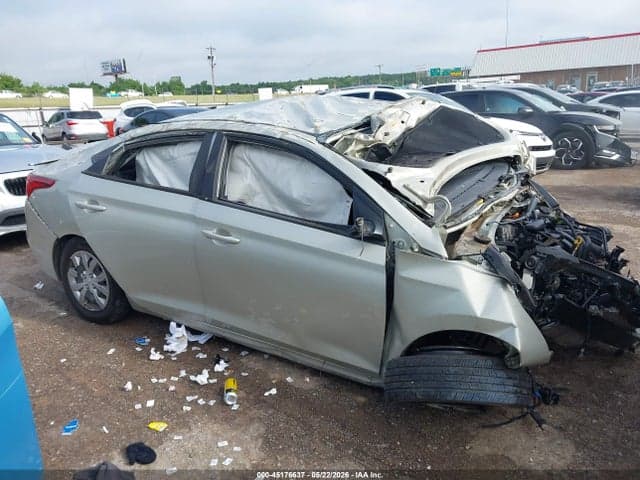 2018 HYUNDAI ACCENT SE 12