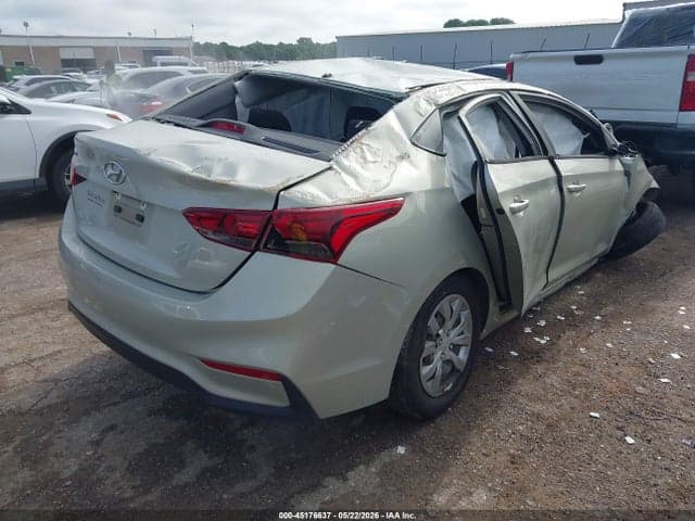2018 HYUNDAI ACCENT SE 4