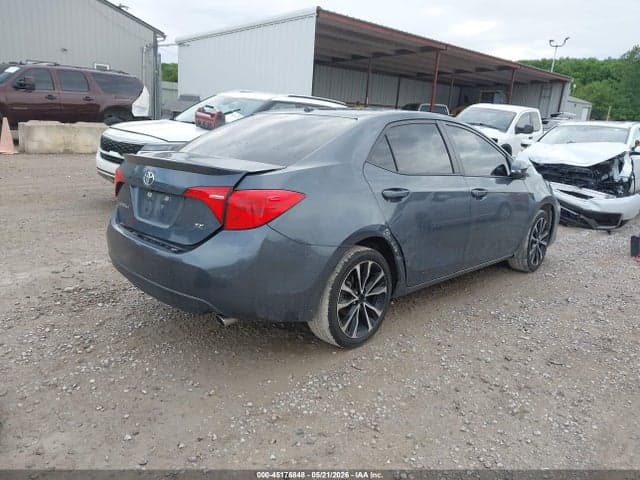 2018 TOYOTA COROLLA SE 4