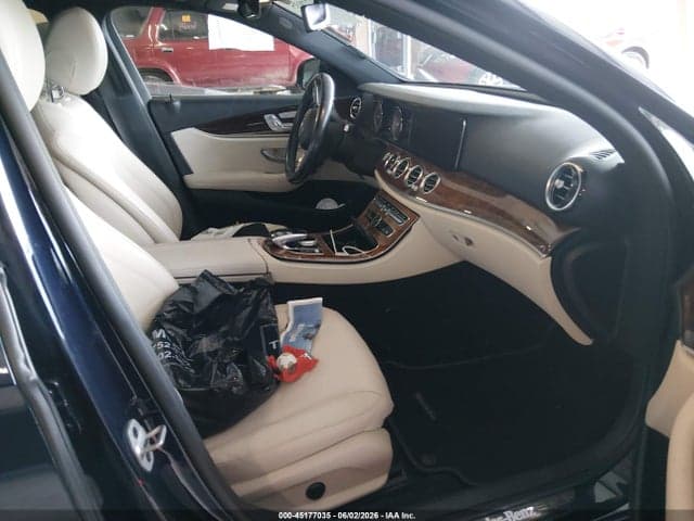 2019 MERCEDES-BENZ E 300 4MATIC 5