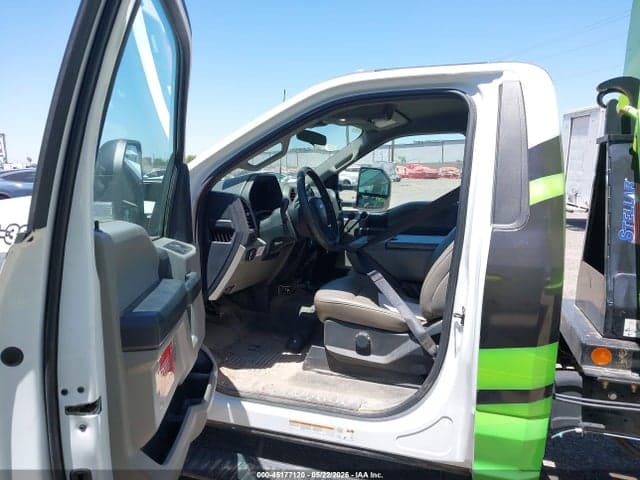 2022 FORD F-600 CHASSIS XL 7