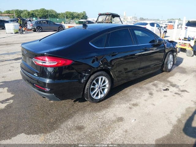 2020 FORD FUSION SE 4
