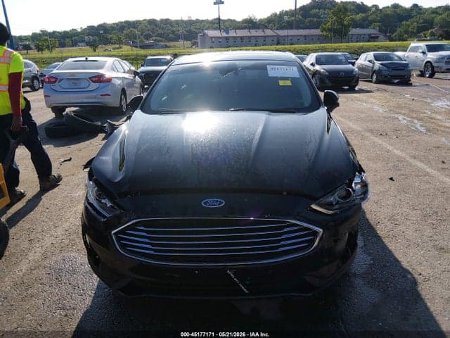 2020 FORD FUSION SE 6
