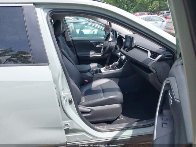 2022 TOYOTA RAV4 XLE PREMIUM 5