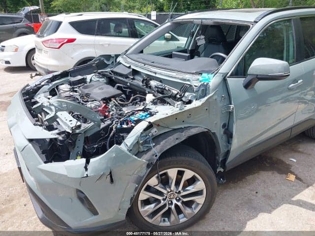 2022 TOYOTA RAV4 XLE PREMIUM 6