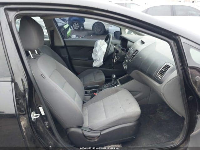 2017 KIA FORTE LX 5