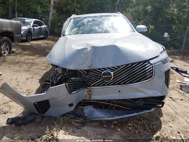 2025 VOLVO XC90 B6 PLUS 7-SEATER 13