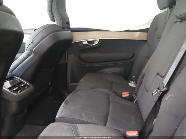 2025 VOLVO XC90 B6 PLUS 7-SEATER 8