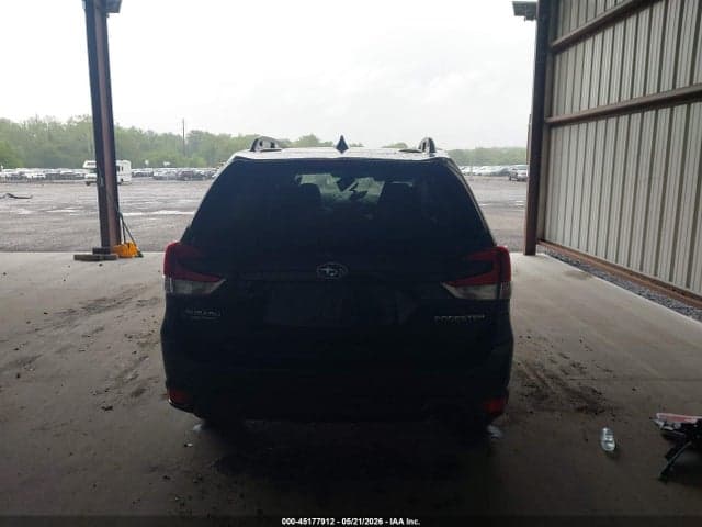 2024 SUBARU FORESTER PREMIUM 16