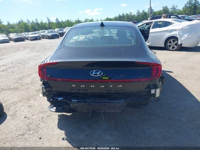 2022 HYUNDAI SONATA SE 18