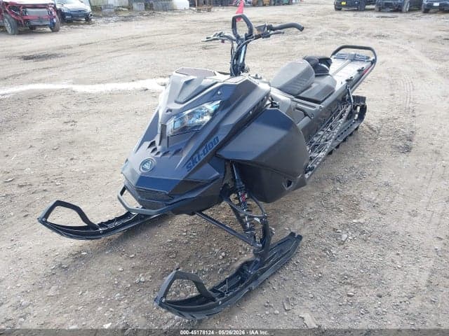 2022 SKI-DOO SUMMIT X 670 2