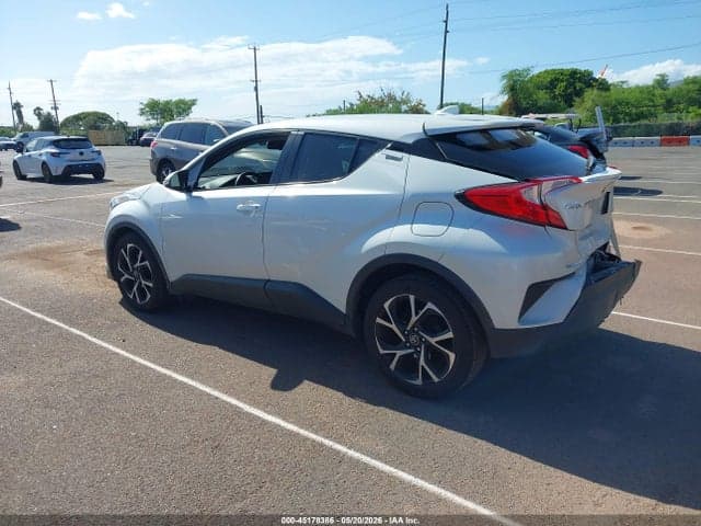 2018 TOYOTA C-HR XLE/XLE PREMIUM 3