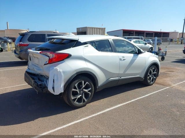 2018 TOYOTA C-HR XLE/XLE PREMIUM 4