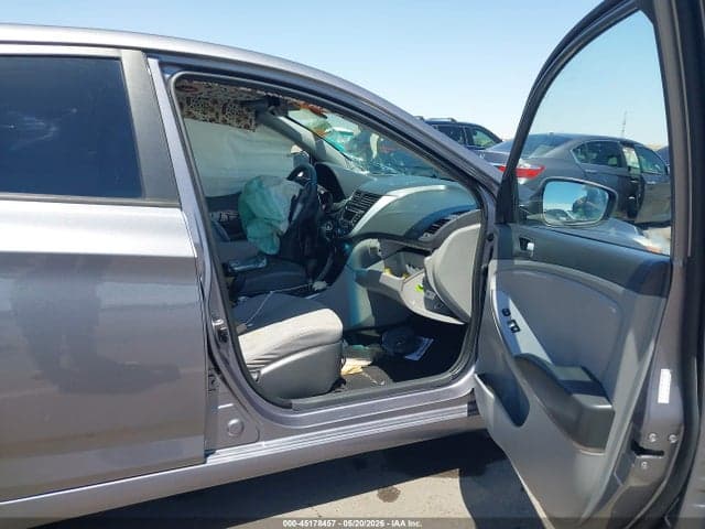 2016 HYUNDAI ACCENT SE 5