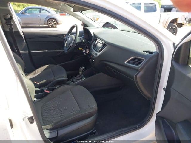 2019 HYUNDAI ACCENT SE 5