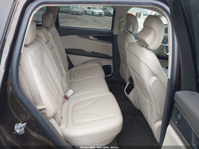 2019 LINCOLN NAUTILUS RESERVE 8