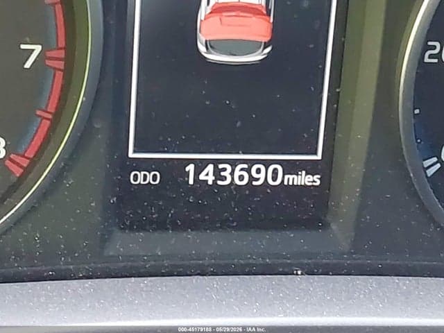 2018 TOYOTA RAV4 LE 14
