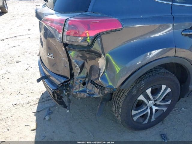 2018 TOYOTA RAV4 LE 6