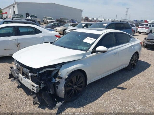 2021 NISSAN ALTIMA PLATINUM INTELLIGENT AWD 2