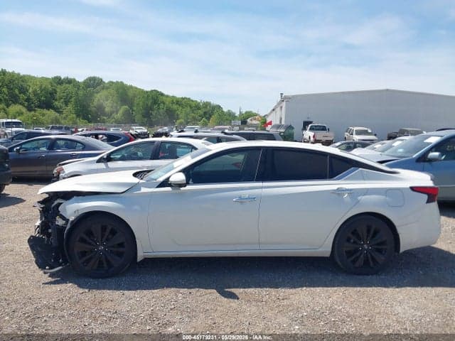 2021 NISSAN ALTIMA PLATINUM INTELLIGENT AWD 14