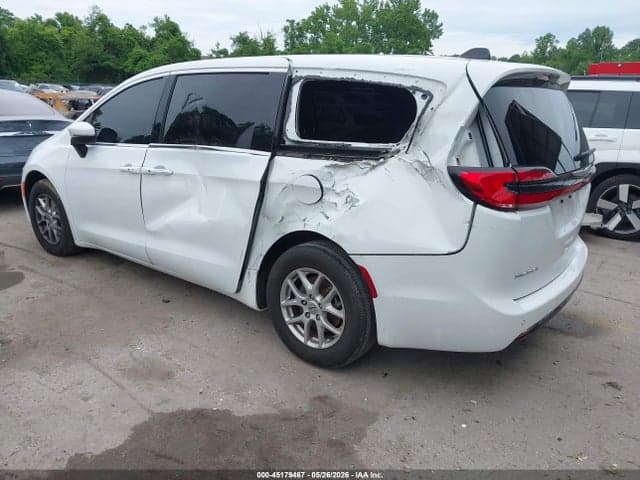 2023 CHRYSLER PACIFICA TOURING L 3