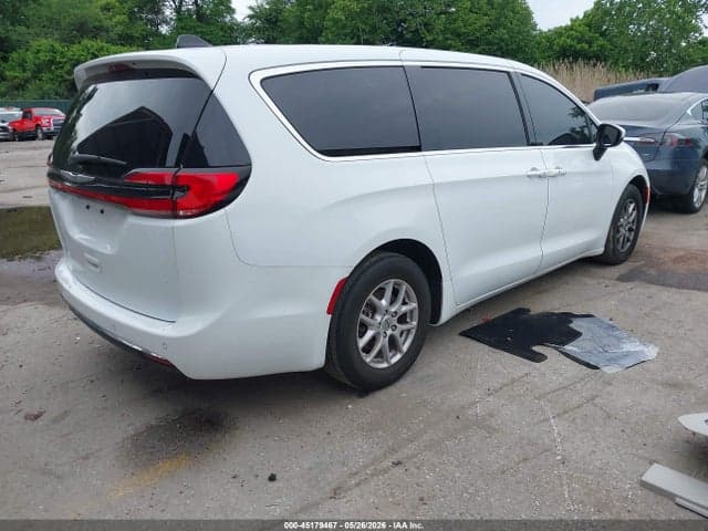 2023 CHRYSLER PACIFICA TOURING L 4