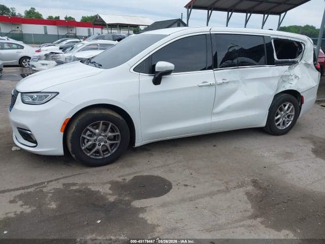 2023 CHRYSLER PACIFICA TOURING L 6