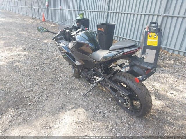 2024 KAWASAKI EX500 3