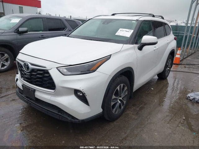 2023 TOYOTA HIGHLANDER XLE 2