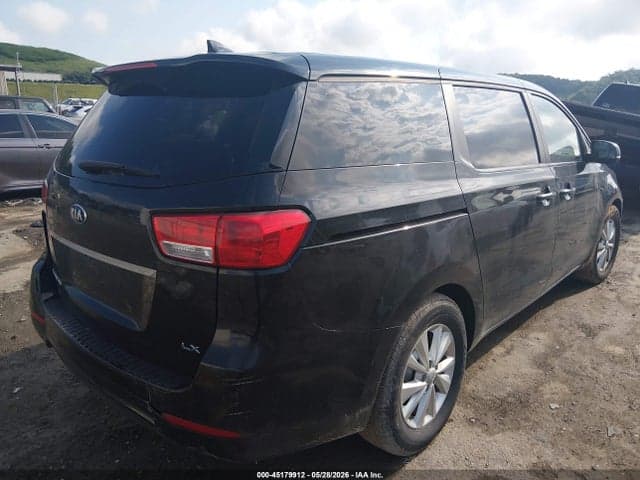 2018 KIA SEDONA LX 4