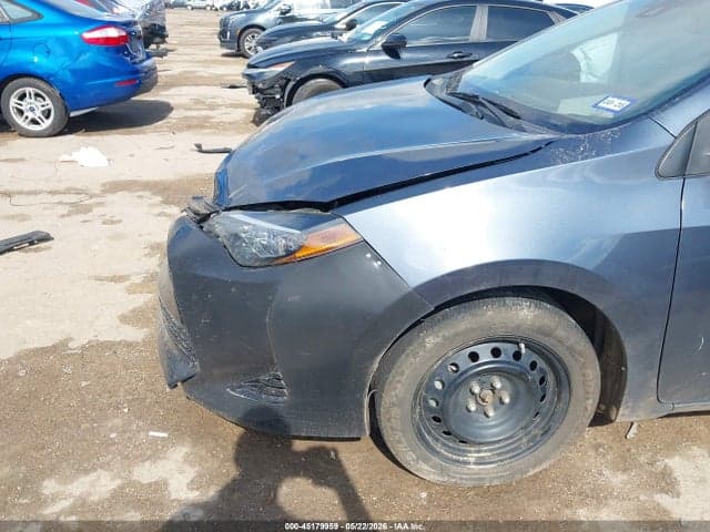 2017 TOYOTA COROLLA LE 6