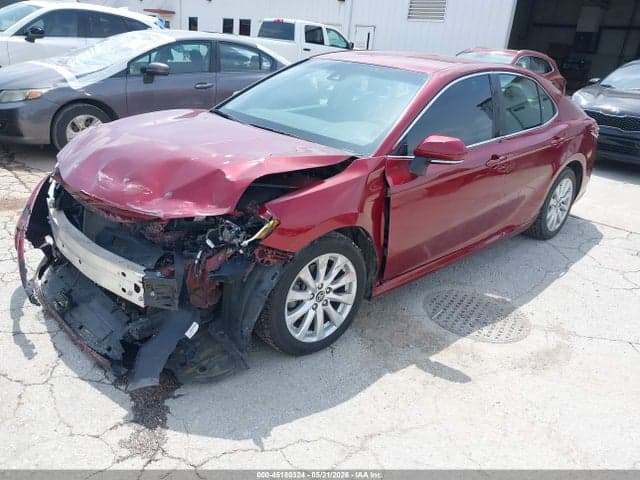 2018 TOYOTA CAMRY LE 2
