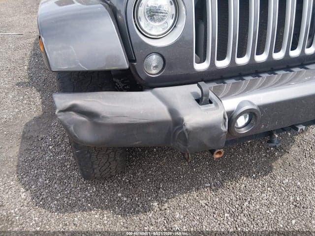 2017 JEEP WRANGLER UNLIMITED SAHARA 4X4 6