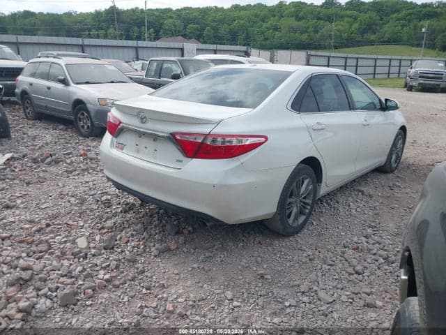 2017 TOYOTA CAMRY SE 5