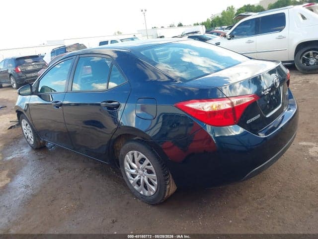 2019 TOYOTA COROLLA LE 15