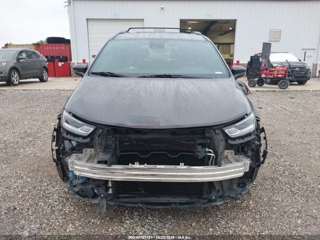 2022 CHRYSLER PACIFICA TOURING L AWD 13