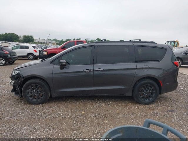 2022 CHRYSLER PACIFICA TOURING L AWD 15