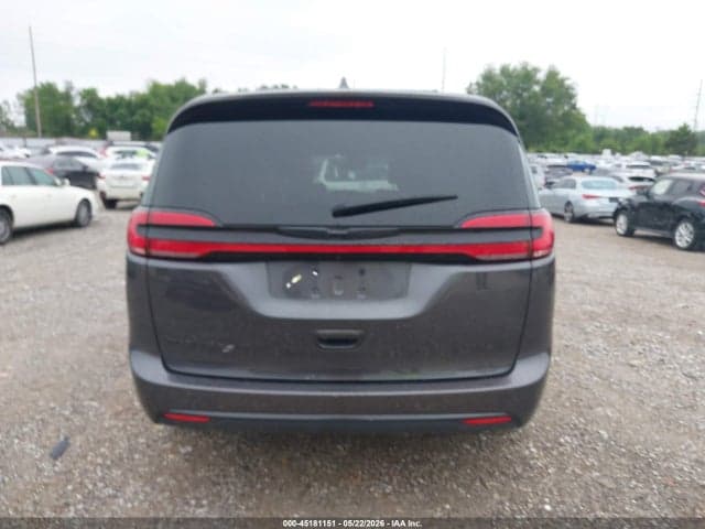 2022 CHRYSLER PACIFICA TOURING L AWD 17