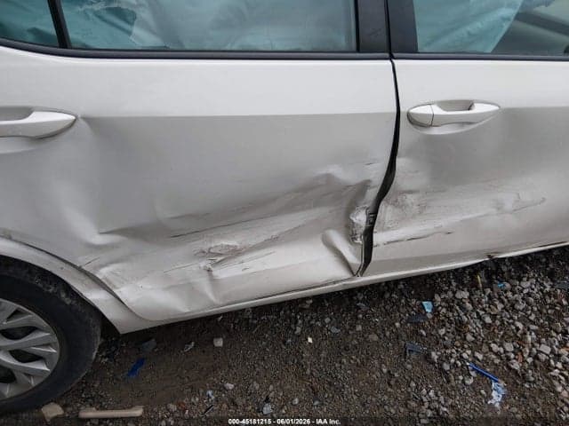 2019 TOYOTA COROLLA LE 6