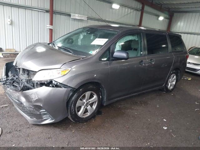 2020 TOYOTA SIENNA L 2