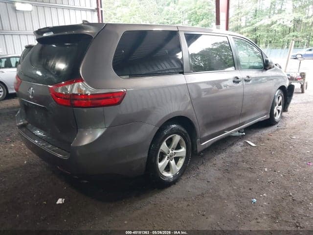 2020 TOYOTA SIENNA L 4