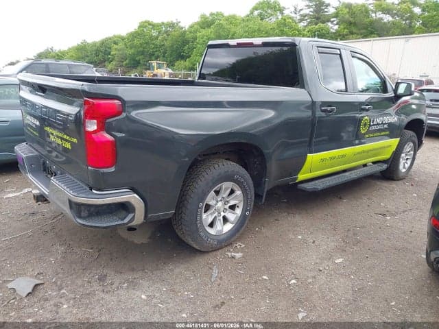 2019 CHEVROLET SILVERADO 1500 LT 4
