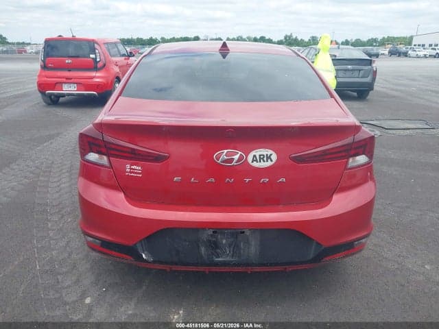 2020 HYUNDAI ELANTRA SEL 17