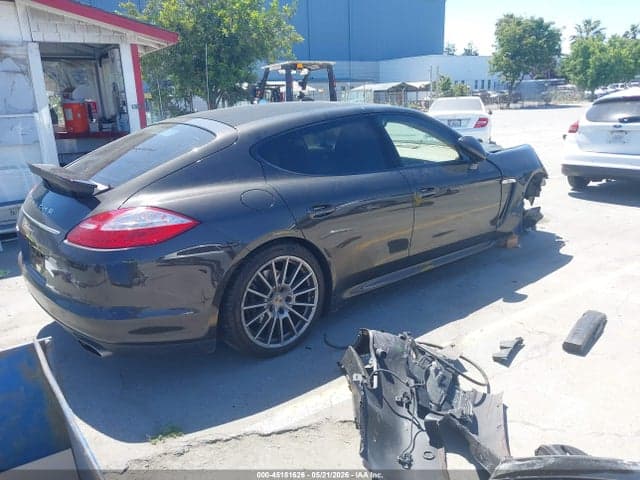 2012 PORSCHE PANAMERA 4 4