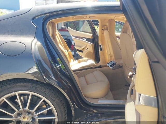 2012 PORSCHE PANAMERA 4 8