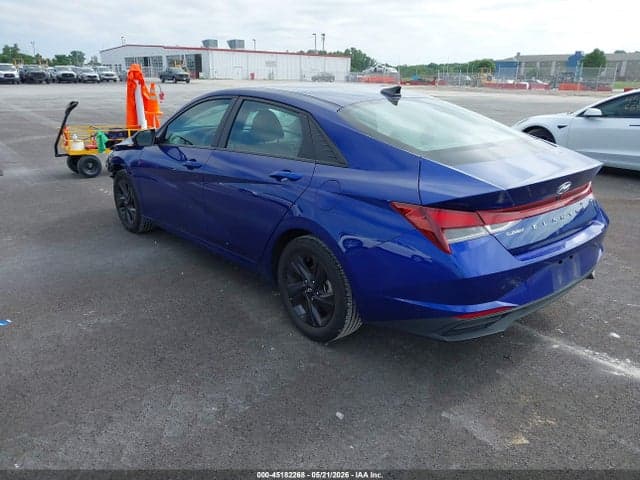 2022 HYUNDAI ELANTRA SEL 3