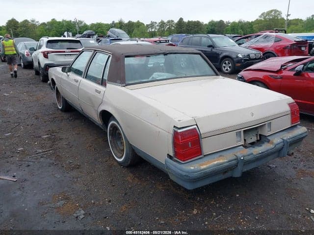1983 OLDSMOBILE DELTA 88 ROYALE 3