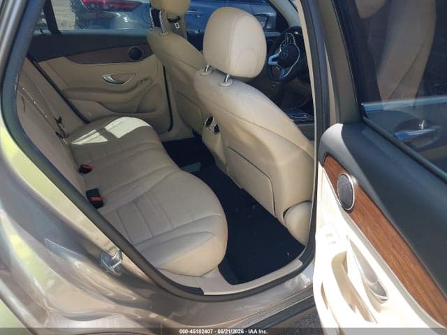 2020 MERCEDES-BENZ GLC 300 8