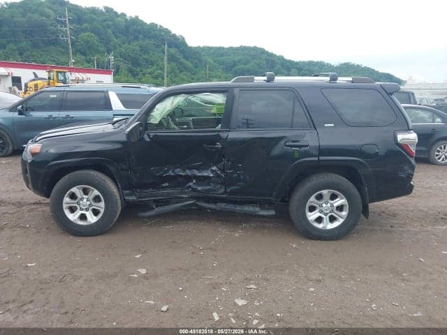 2022 TOYOTA 4RUNNER SR5 15