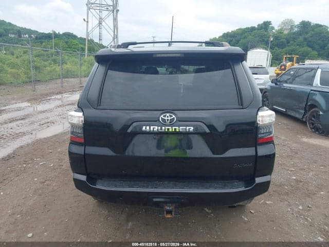 2022 TOYOTA 4RUNNER SR5 17